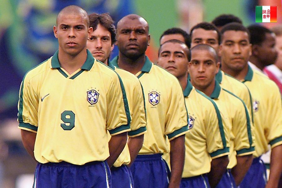 卫冕冠军在 卫冕冠军在