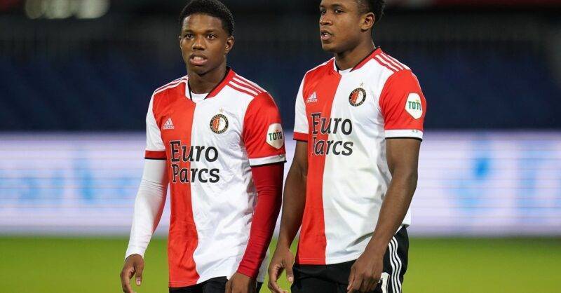 点球犯规 点球犯规