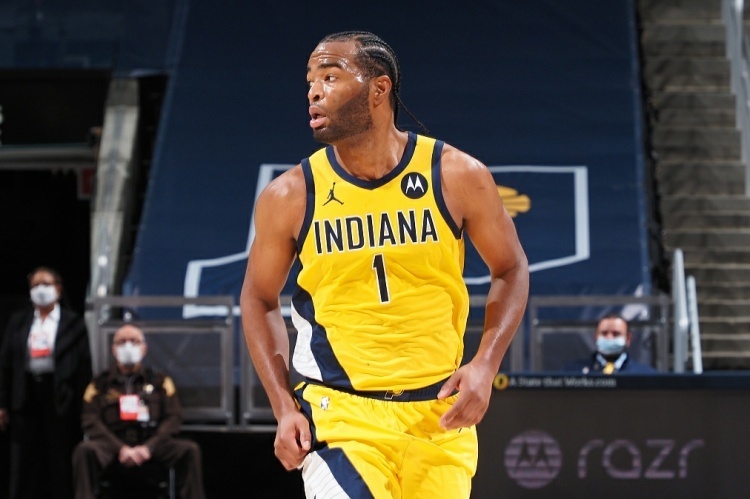 首局比赛中 首局比赛中