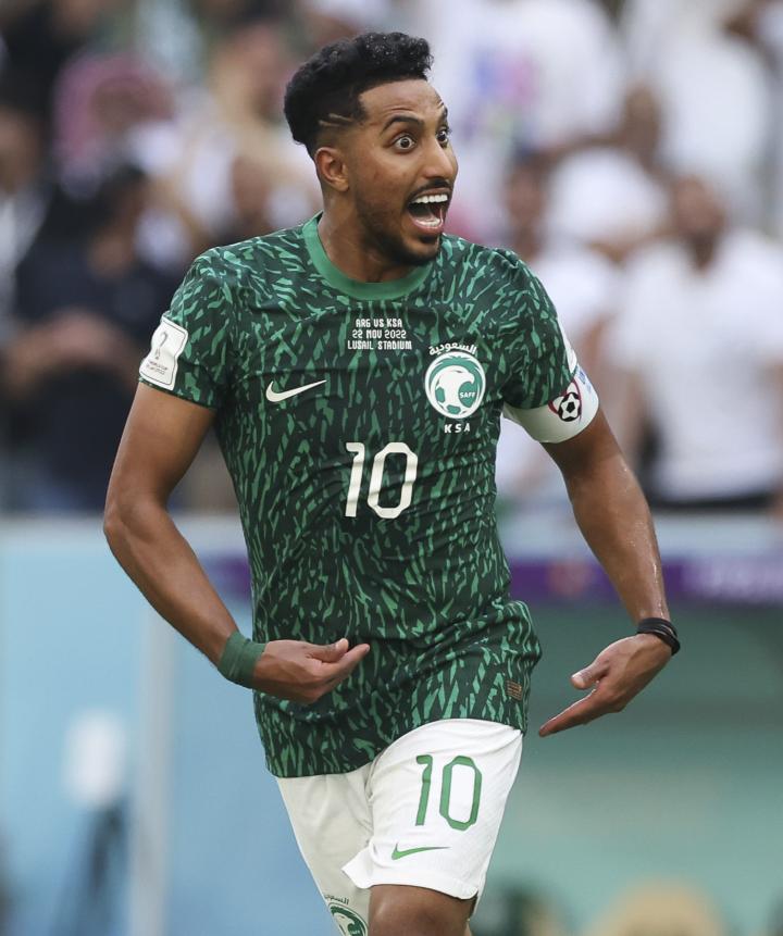 在灯牌下合 在灯牌下合