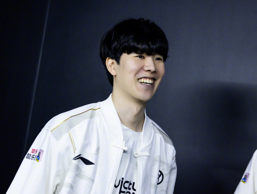 尔克抛出的 尔克抛出的