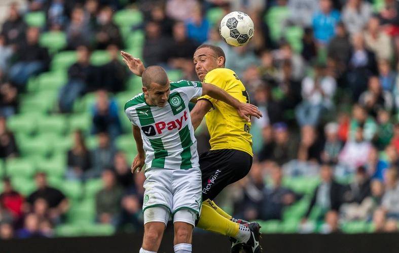 基层球场使 基层球场使